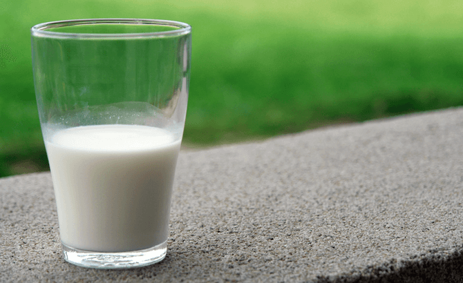 Diabetes ‘can be kept at bay with a glass of milk every day’